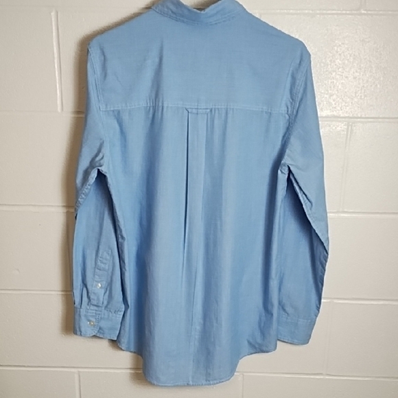 Chaps Blue Casual Button Down Shirt with Classic Style - Picture 2 of 12